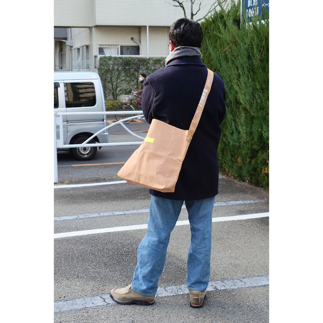 MAKOO マコー ショルダー トートバッグ ナチュラル リサイクルレザー Tote Bag / Sholder B1 | a・unエシカル百科店 /  あうんエシカル百科店 – あうん百科店