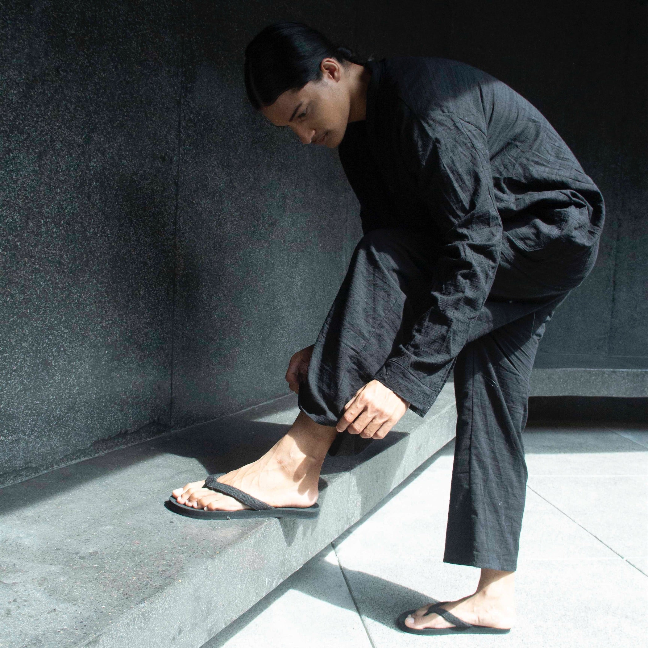 indosole Men's Flip Flops Recycled Pable Straps | a・unエシカル